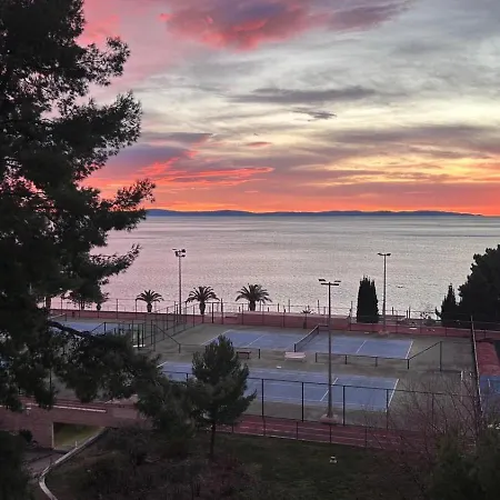 Lejlighed Sea Breeze Retreat Podstrana